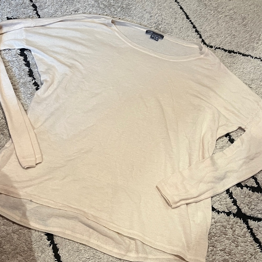 Pre-Loved Vince Soft Cream Light Knit in Medium